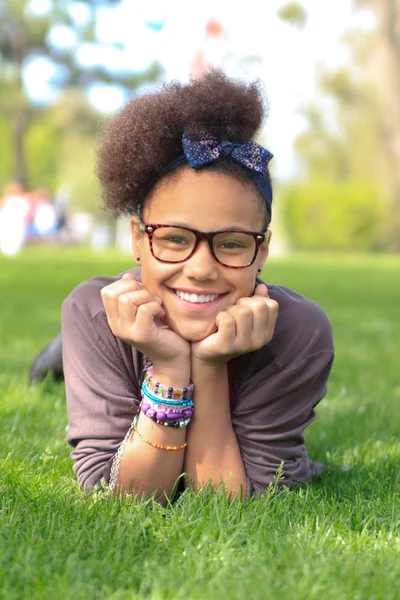 African american black girl child to the park — Stock Photo, Image
