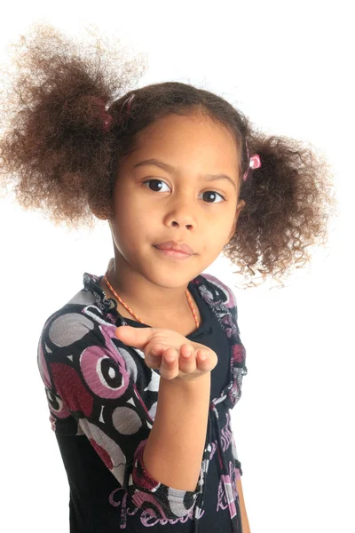 黒い毛 isol アフロ アメリカン美しい少女児 — ストック写真