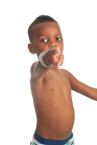 Афроамериканский ребенок без рубашки черный кудрявый волос изолирован — стоковое фото