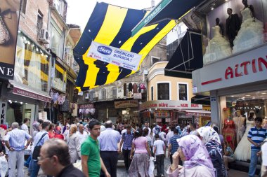 kalabalık Caddesi