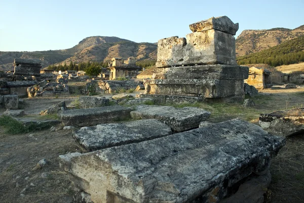 Tombs in ruins of ancient city Hierapolis — Stock Photo, Image