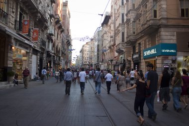 walking on Istiklal Avenue clipart