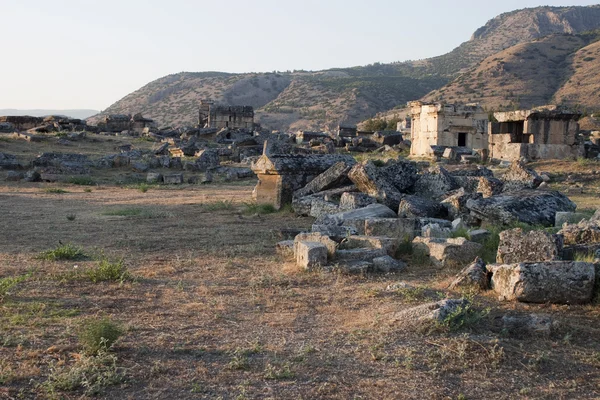 Ruïnes van de antieke stad hierapolis — Stockfoto