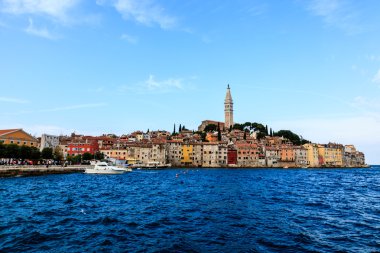 Rovinj, Hırvatistan mavi denizle çevrili ortaçağ şehir