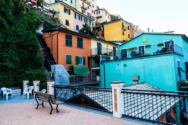 Улица деревни Манарола в Чинкве-Терре, Италия — стоковое фото
