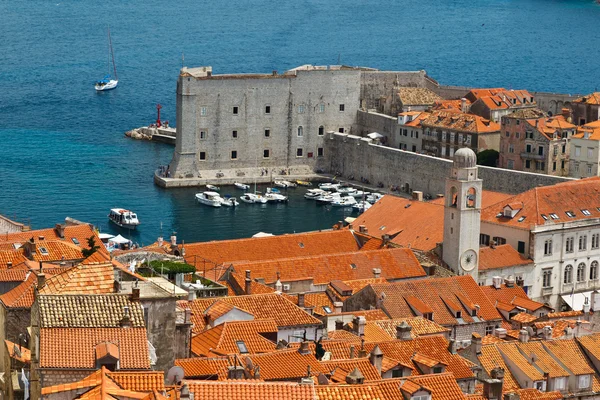 Panorama de Dubrovnik das muralhas da cidade, Croácia — Fotografia de Stock