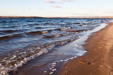 samara, Rusya volga plajda ayak izleri