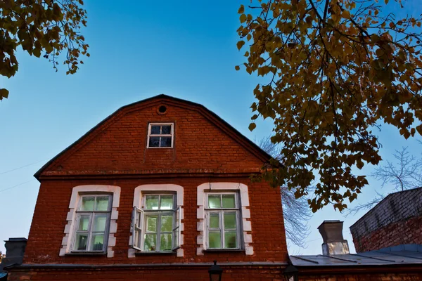 Traditional Red Brick House in Samara, Russia — Stock Photo, Image