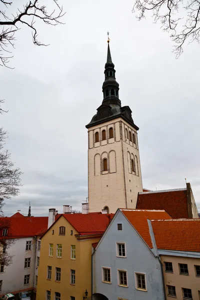 Igreja de Saint Olaf em Old Tallinn, Estónia — Fotografia de Stock