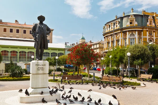 Парк Касалишни и памятник Ивану Зайцу в Риеке, Хорватия — стоковое фото