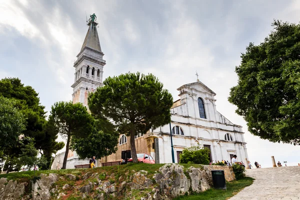 Chiesa di Sant'Eufemia nella città di Rovigno, Croazia — Foto Stock