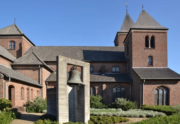 St. petrus-nl paulus kerk. — Stockfoto