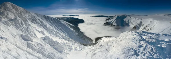 हिवाळी पर्वत — स्टॉक फोटो, इमेज