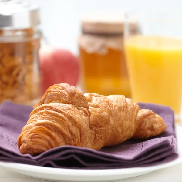 Croissant-Frühstück lizenzfreie Stockfotos