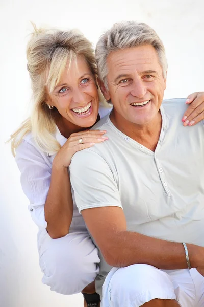 Glad äldre par leende. — Stockfoto