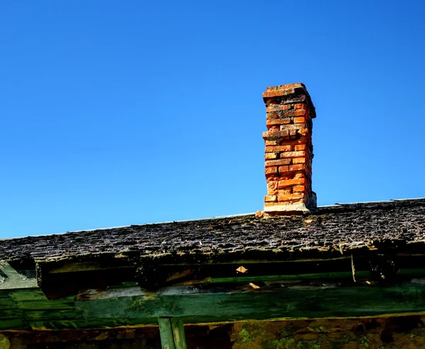 Antigua chimenea — Foto de Stock