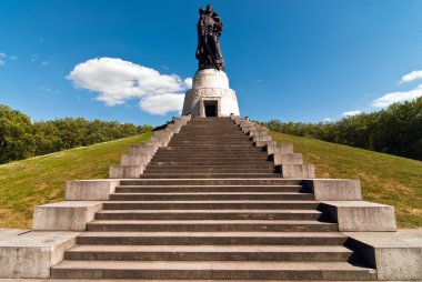 Berlin monument Soviet soldiers V1 clipart