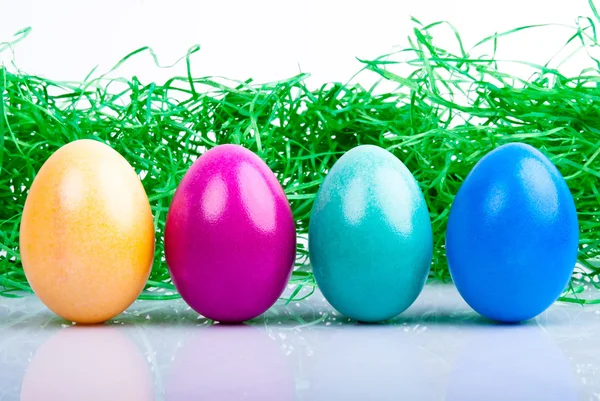 Fyra färgade påsk ägg v2 — Stockfoto