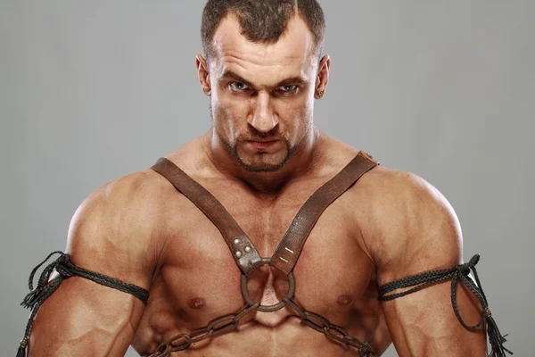古代的战士的肌肉男性肖像 — 图库照片
