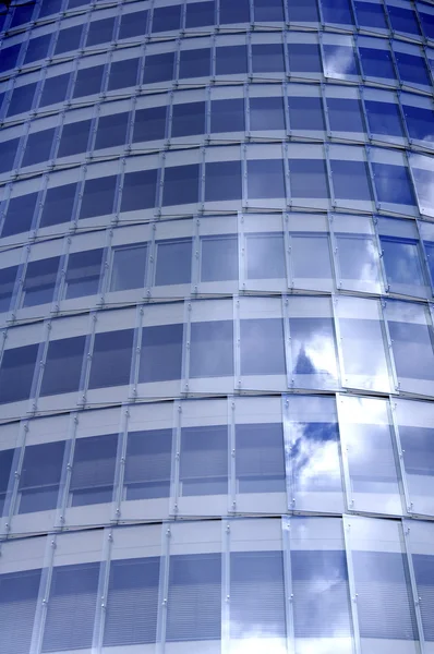 Business building windows and sky reflection — Stock Photo, Image