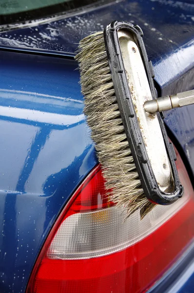 Mycie samochodu z pędzla zarośla — Zdjęcie stockowe