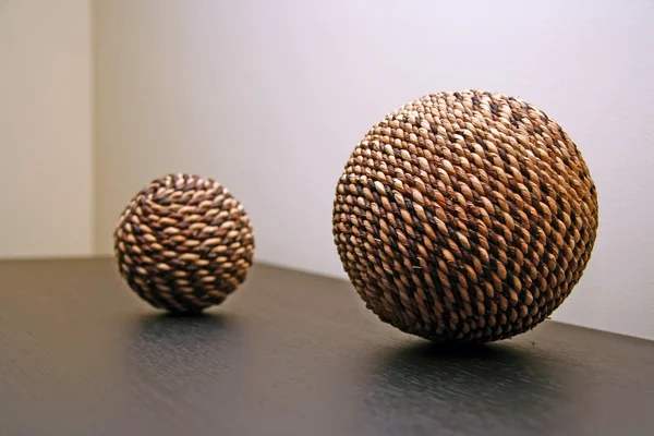 Плетеные шарики — стоковое фото