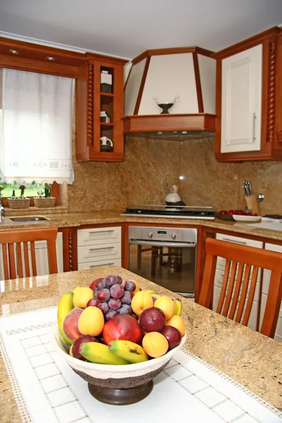 现代化厨房的内部 — 图库照片