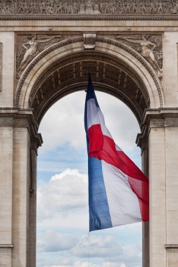 Arc de triomphe detay ve Fransız bayrağı