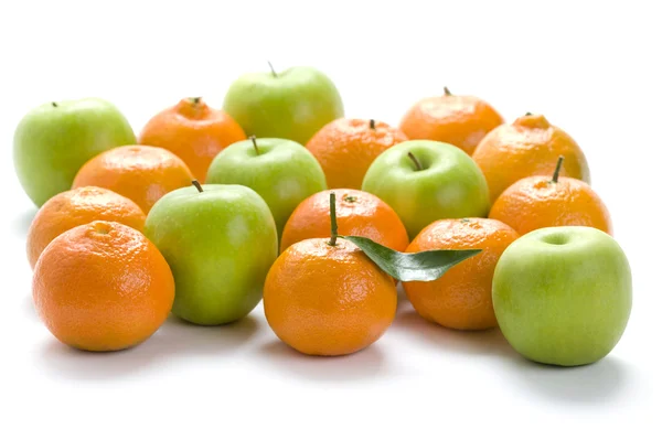 Naranjas y manzanas —  Fotos de Stock
