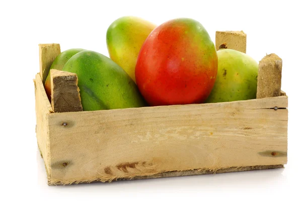 Fresh mango fruit in a wooden box — Stock Photo, Image