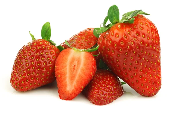 Färska jordgubbar och en klippa en — Stockfoto