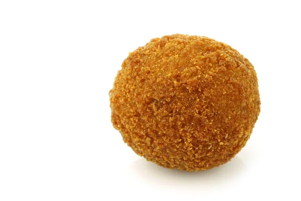 Een echte traditionele Nederlandse snack genaamd "bitterbal" — Stockfoto