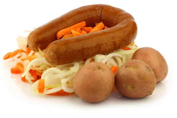 Ingredients for making the traditional Dutch meal called "Hutspot" — Stock Photo, Image