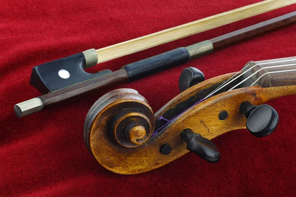 Violin and bow — Stock Photo, Image