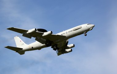 Boeing e-3 sentry awacs uçağı