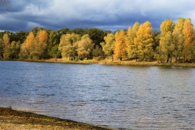 Dnipro Nehri'nin Güz