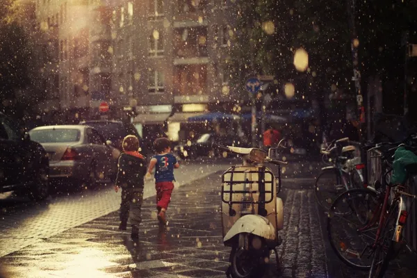 Ciudad bajo la lluvia — Foto de Stock