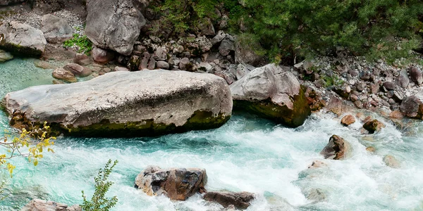Michala řeka v Albánii — Stock fotografie