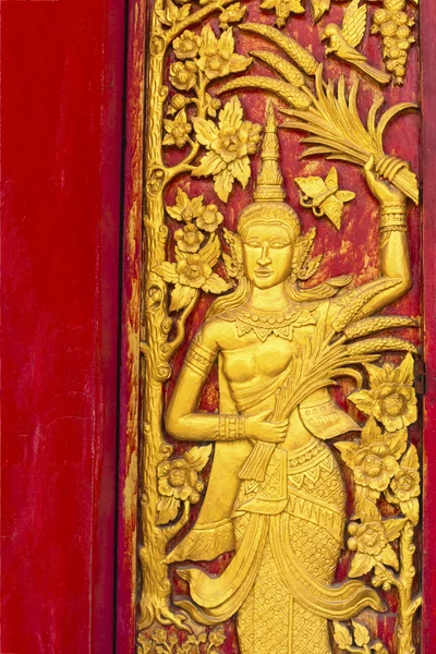 Native Thai style wood carving — Stock Photo, Image