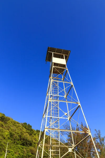 Torre de vigilancia blanca — Foto de Stock