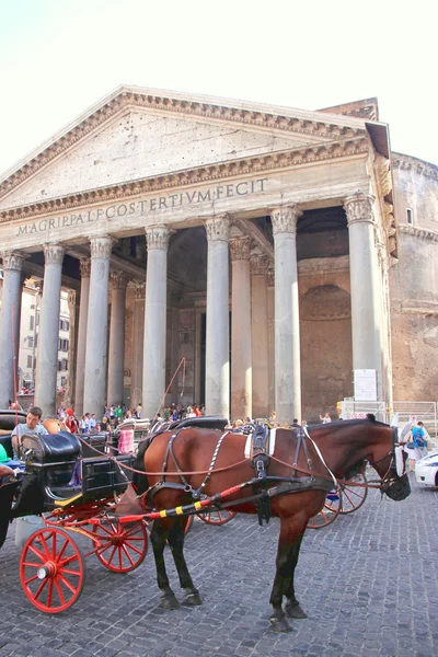 Пантеон в Риме — стоковое фото