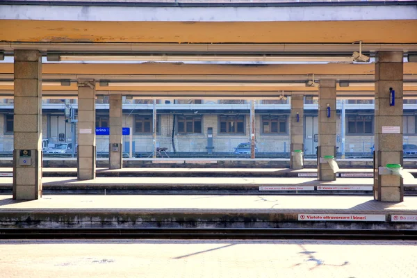 Bahnhof — Stockfoto