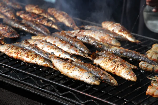 Ryby na grillu — Zdjęcie stockowe