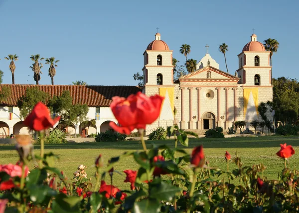 Місія червоних троянд Санта-Барбарі Ліцензійні Стокові Фото