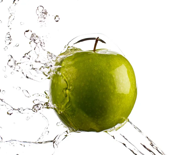 Pomme éclaboussure d'eau — Photo