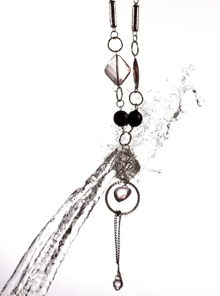 Šperky, náramek s stříkající vodě — Stock fotografie
