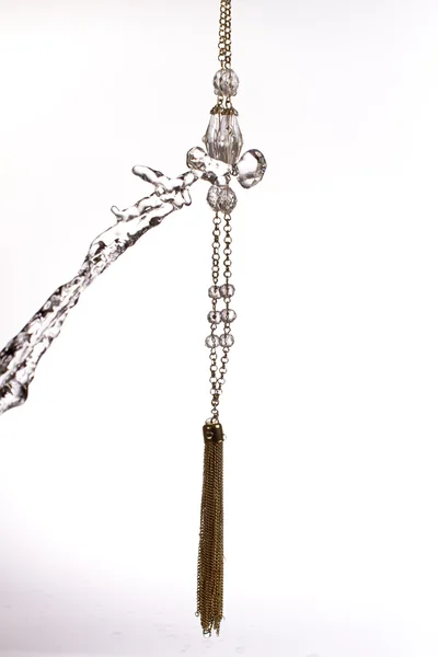 Bijoux, bracelet avec éclaboussure d'eau — Photo