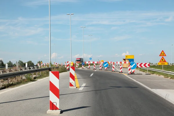 Autobahn im Wiederaufbau — Stockfoto