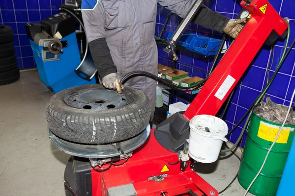 Alteração do pneu — Fotografia de Stock
