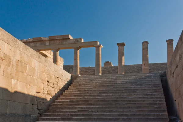 Colunas de acrópole grega — Fotografia de Stock